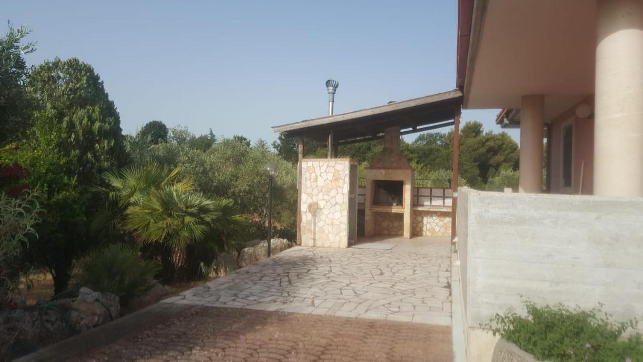 L'Angolo Antico Castellana Grotte Bagian luar foto